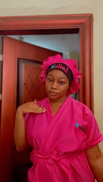 Hair bonnet and scrunchie