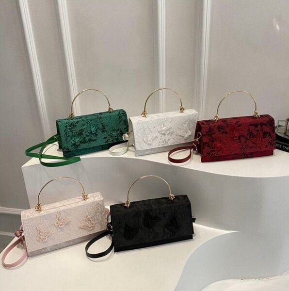 Sacs élégants en cuir pour femmes