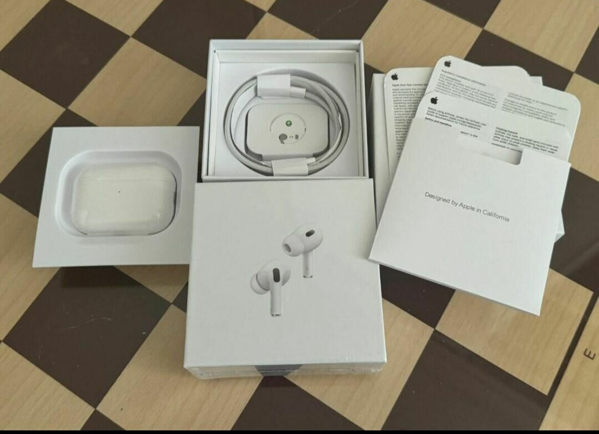 Apple AirPods Pro 2 wireless