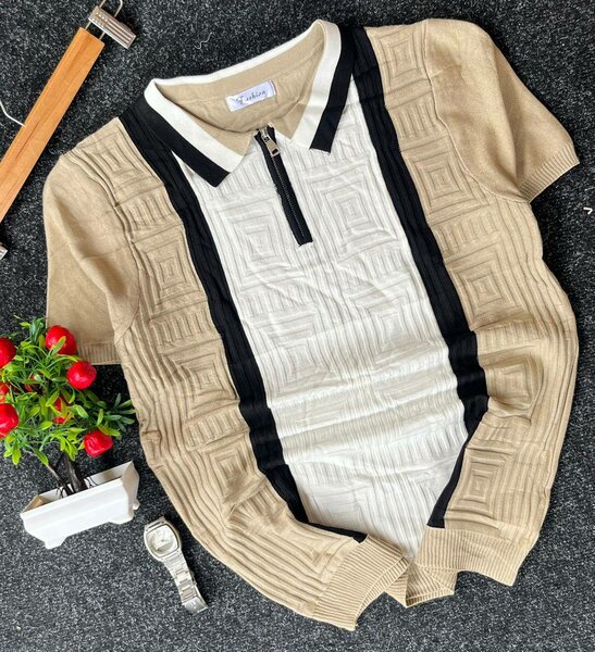 Pull-over col zippé élégant