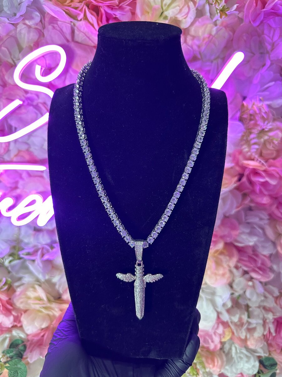 Moissanite necklace & pendant