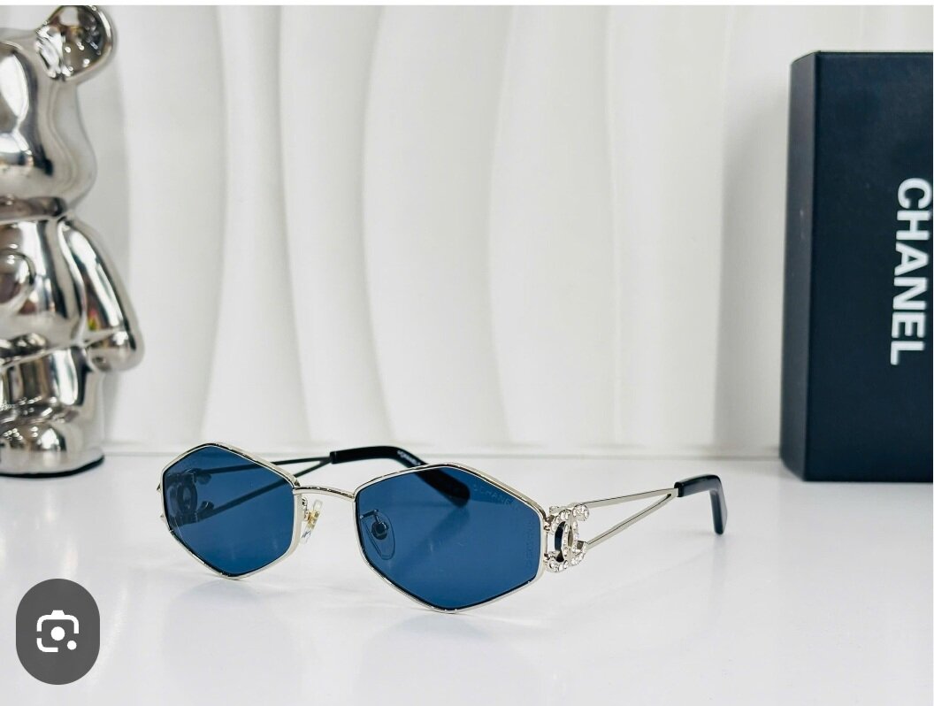 Lunettes de soleil Chanel