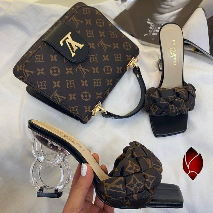 LUIS VUITTON CLASSIC B/S