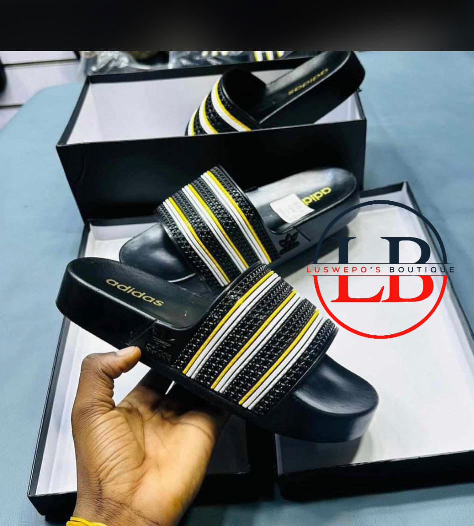 Slides Adidas