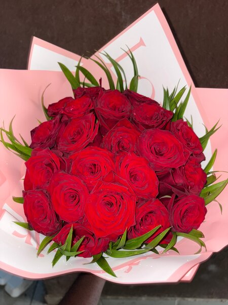Bouquet de Roses Rouges Élégant