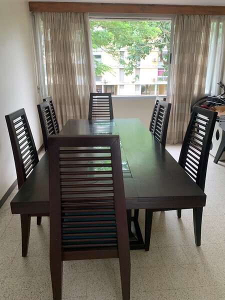 Table à manger moderne 6 places