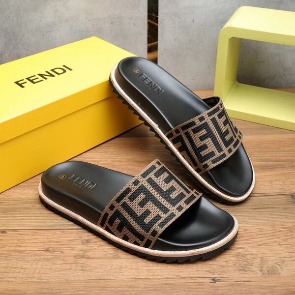 Sandales de luxe Fendi homme