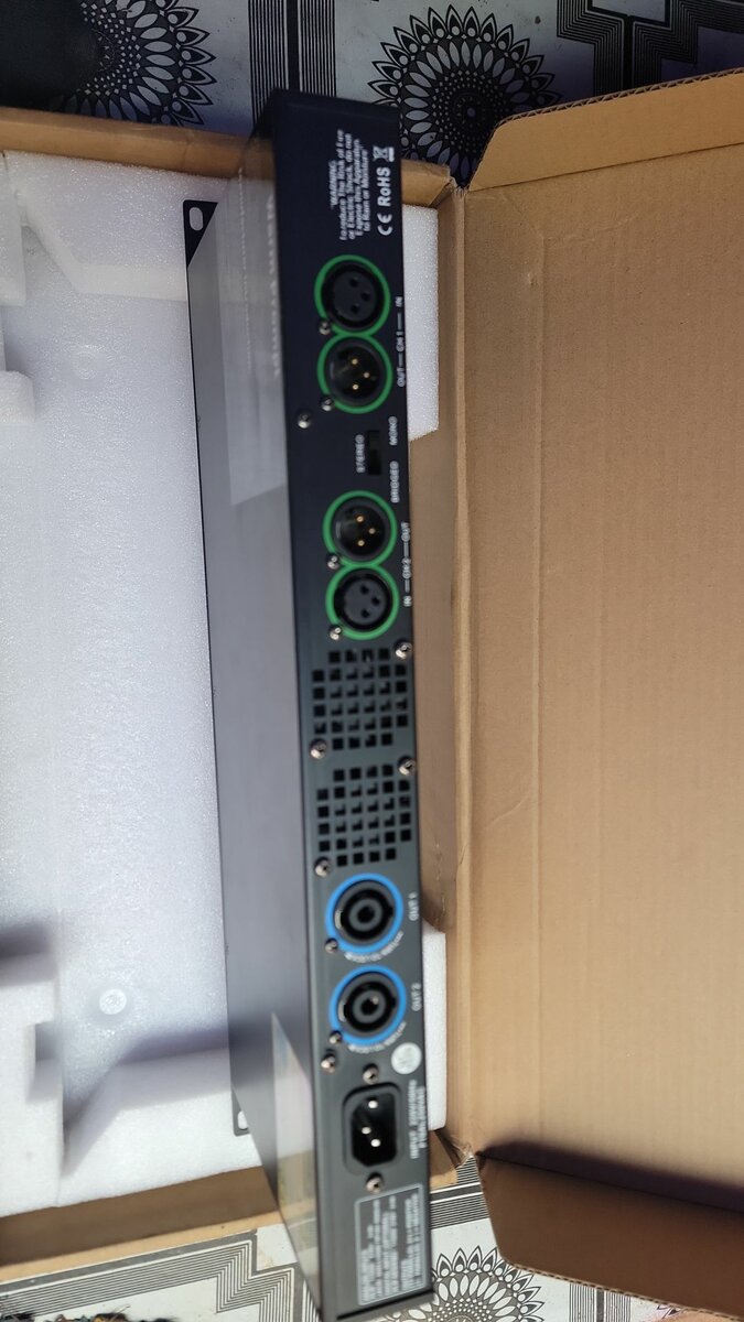 Professional digital power amplifier