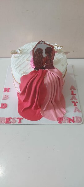 Customized Cakes