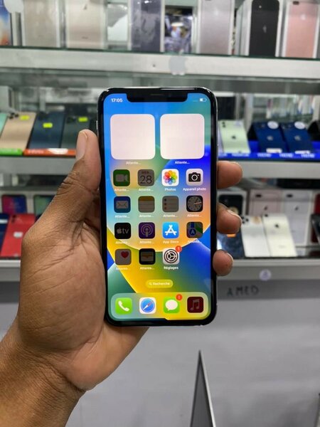 iPhone X 64go quasi neuf 70.000 Kao