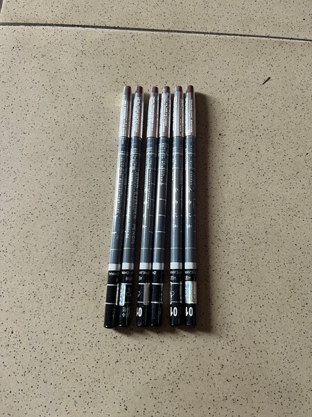 Crayons à lèvres longue durée