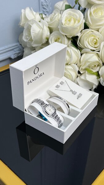 Женский комплект бижутерии