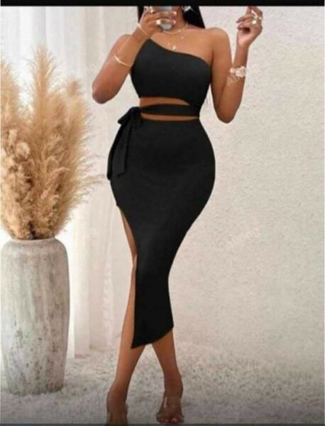 Elegant top and skirt