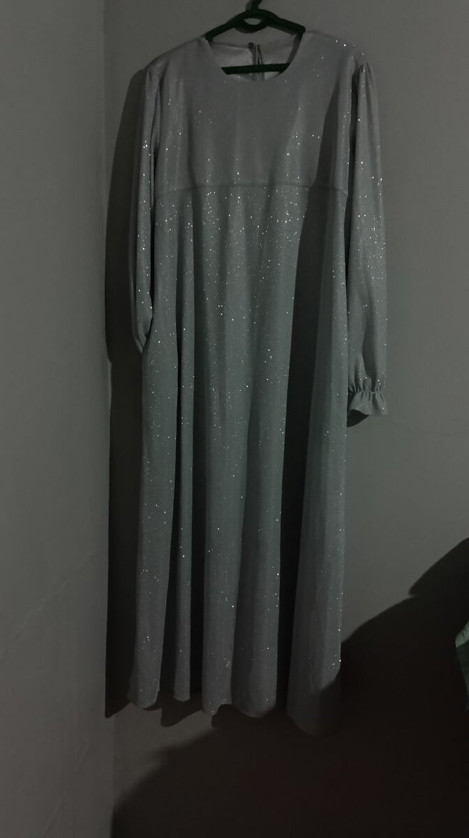 Платье с блёстками ручной работы, ткань приятный,