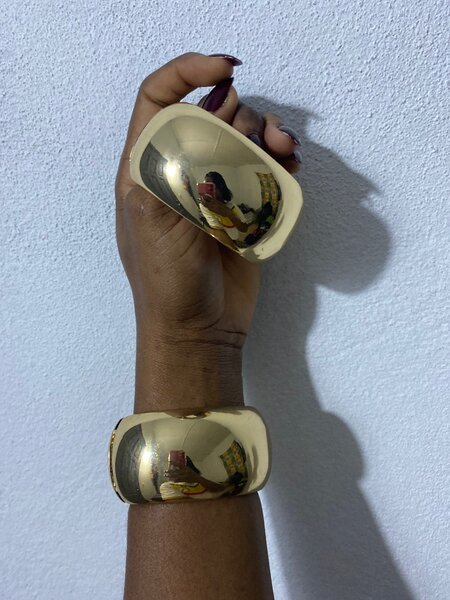 Bracelets dorés élégants