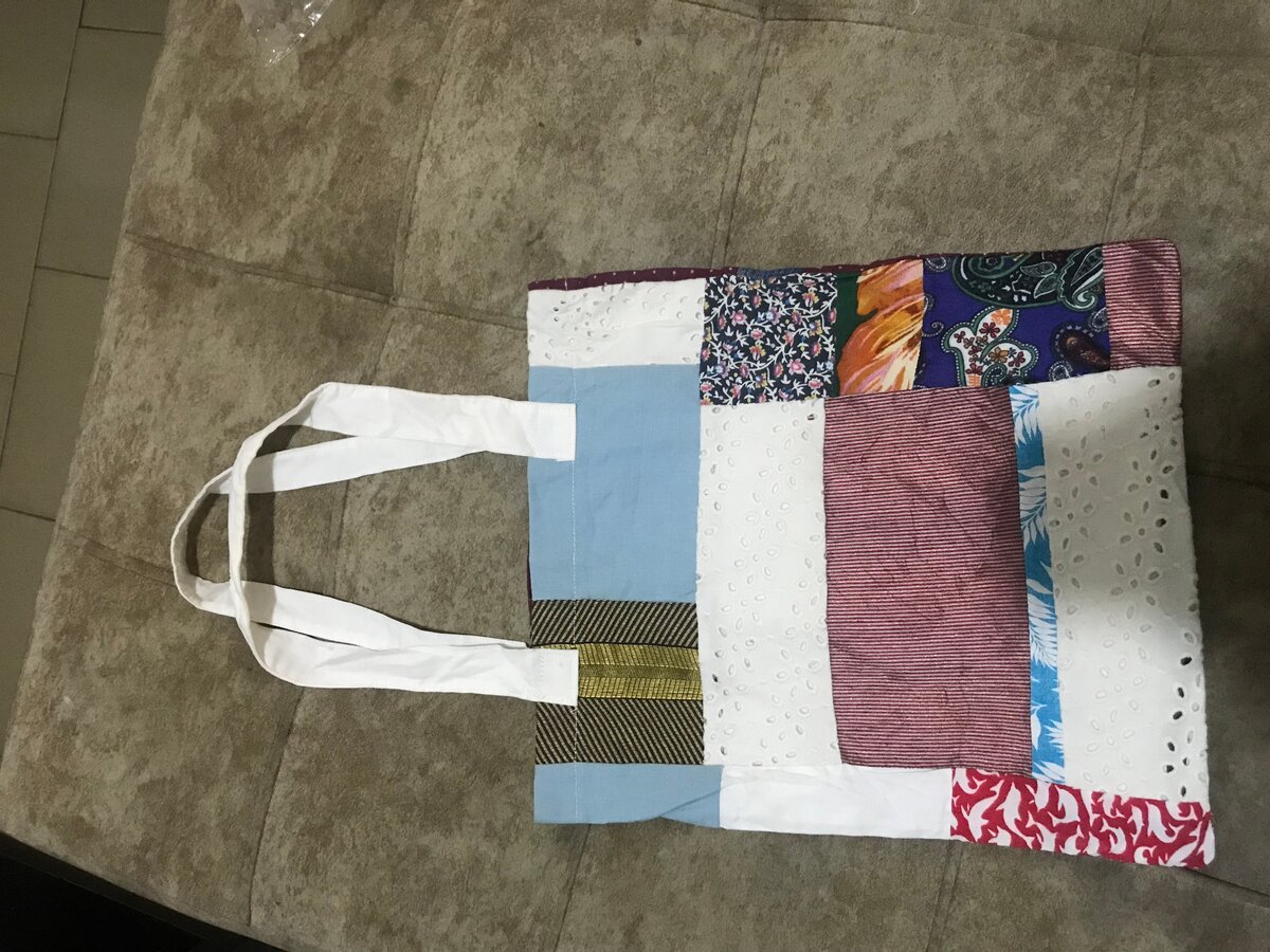 Tote bag