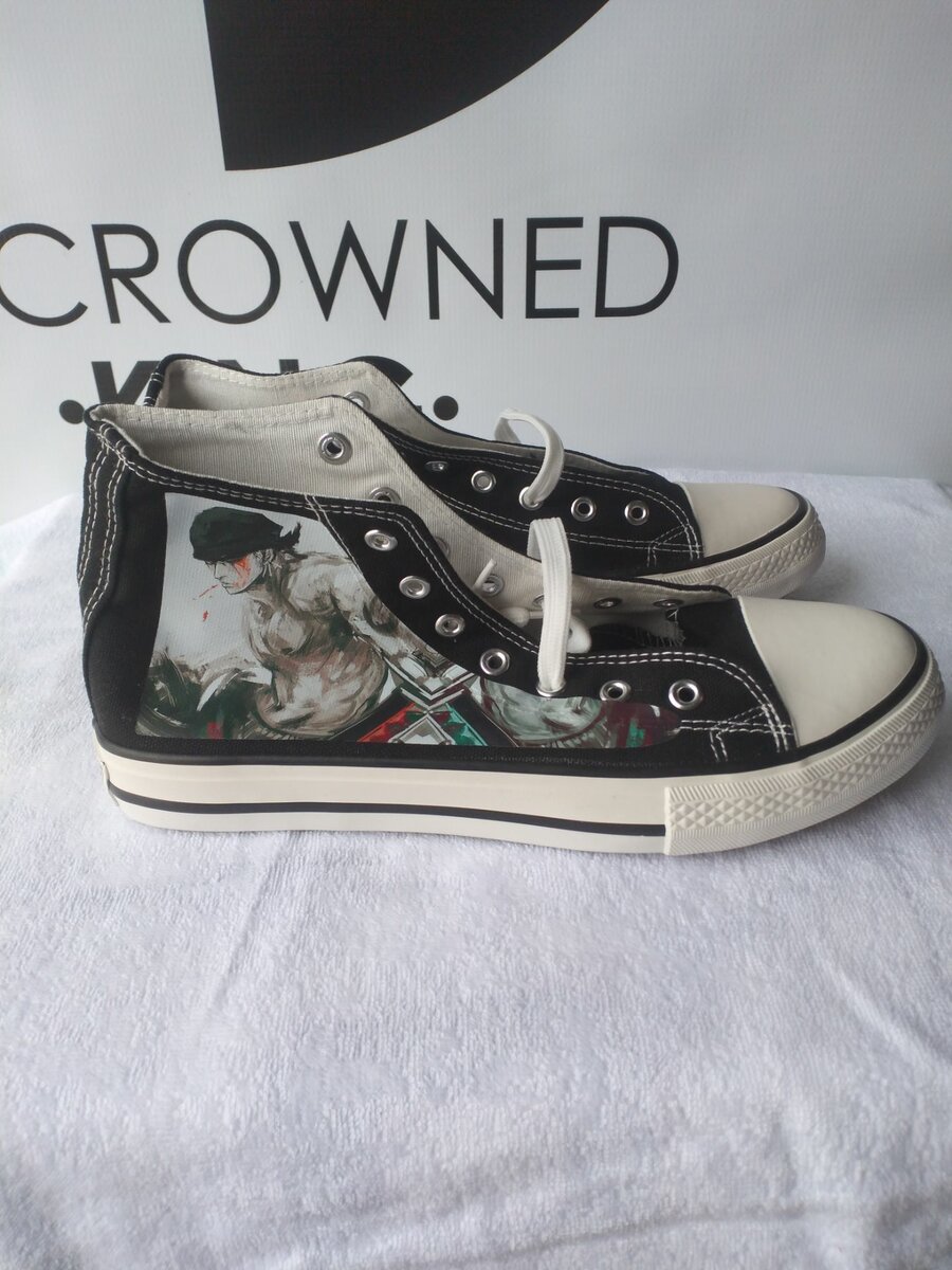 Roronoa Zoro themed converse