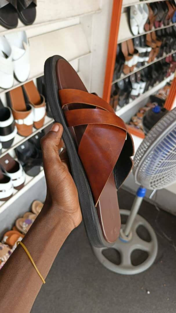 Sandales en cuir homme