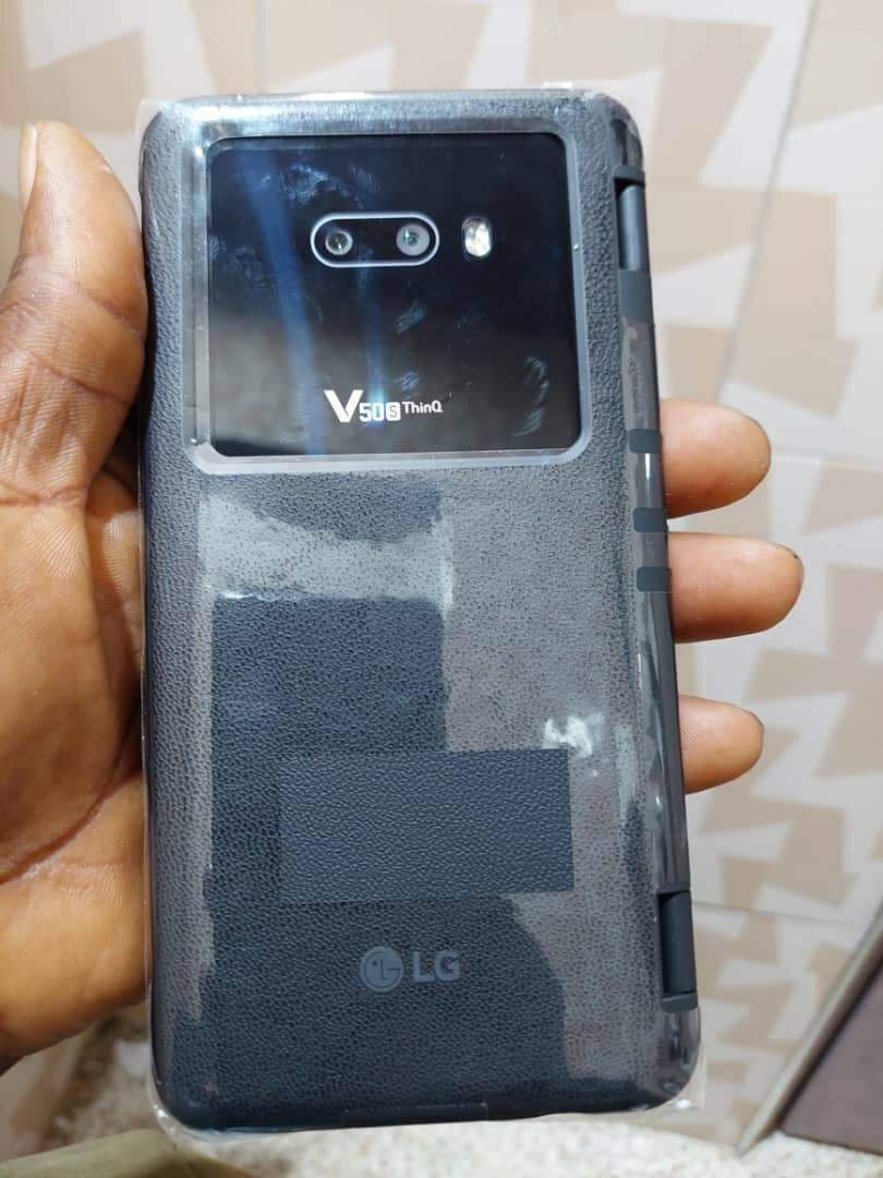 LG V50s 5G 256gb/8gb ram dual screen brand new 4000mAh  12 m