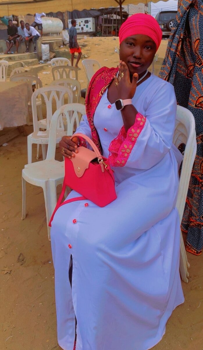 Robe longue blanche élégante