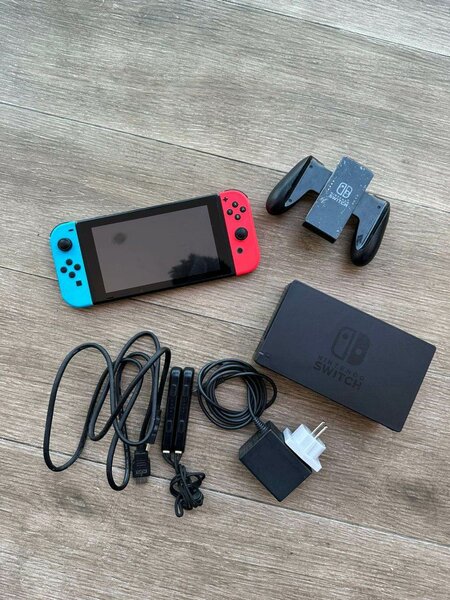Console Nintendo Switch complète