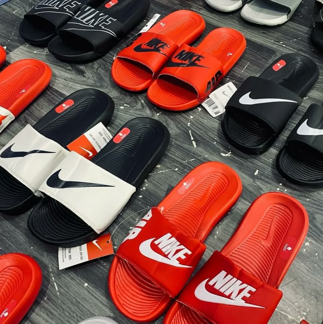 Nike flip flops