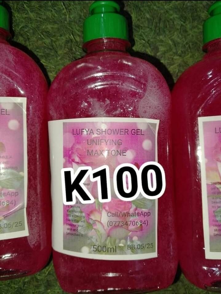 ORGANIC MAXITONE SHOWER GELS