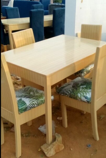 Table à manger bois 4 chaises