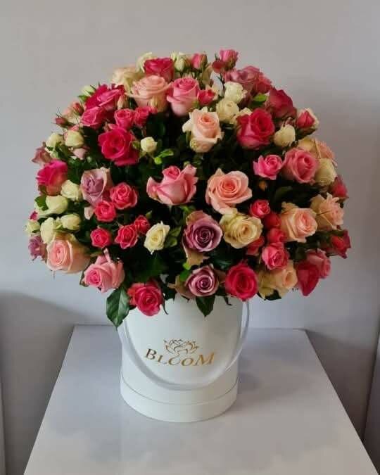 Bouquet de roses colorées