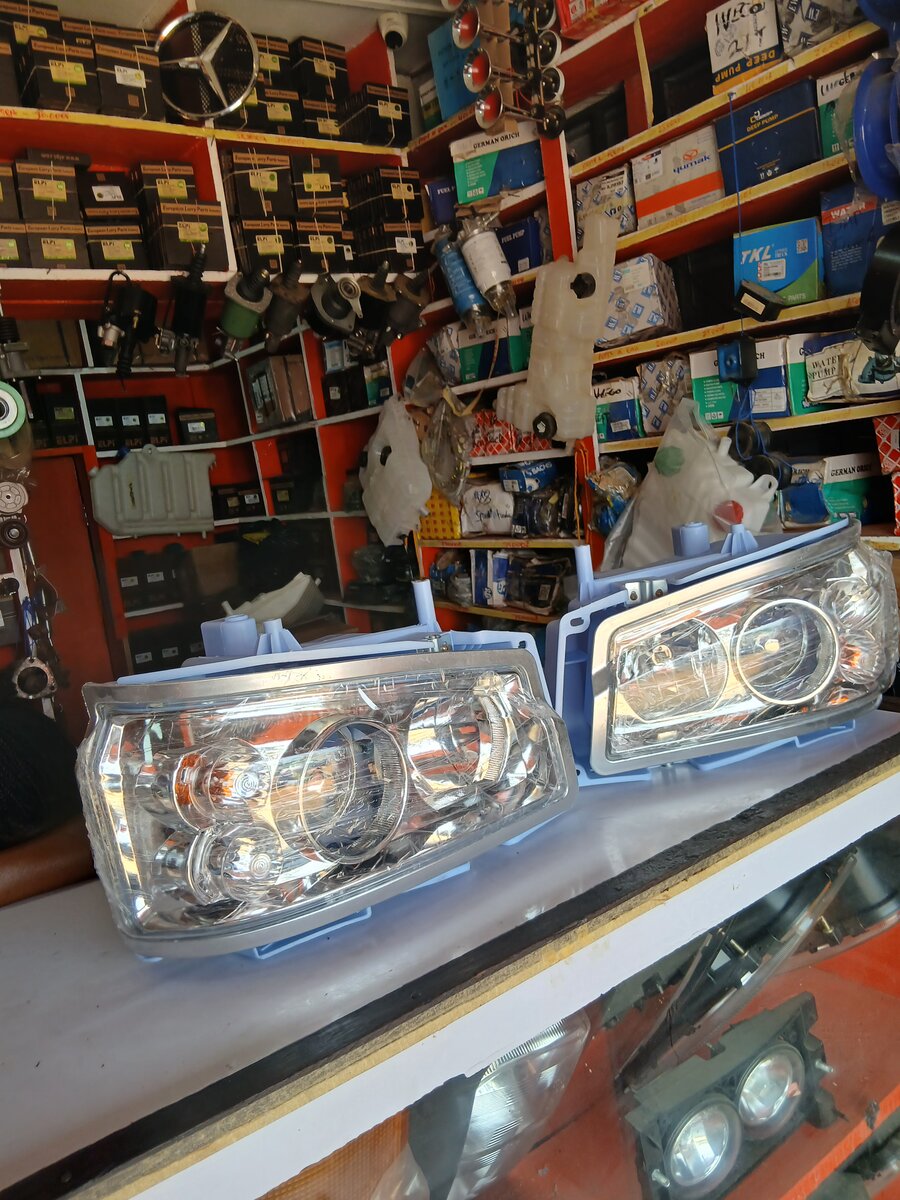 Car Headlight Assembly Pair