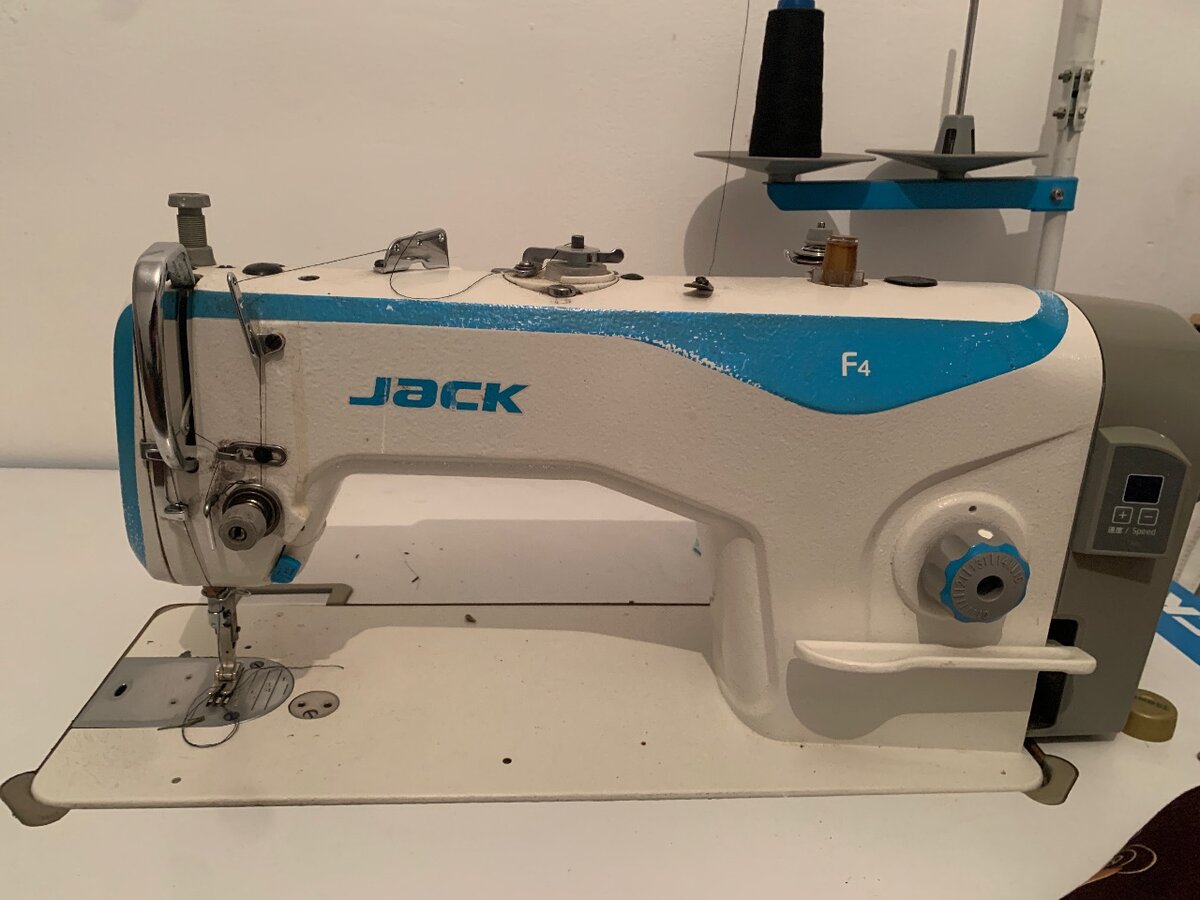 Швейная машинка