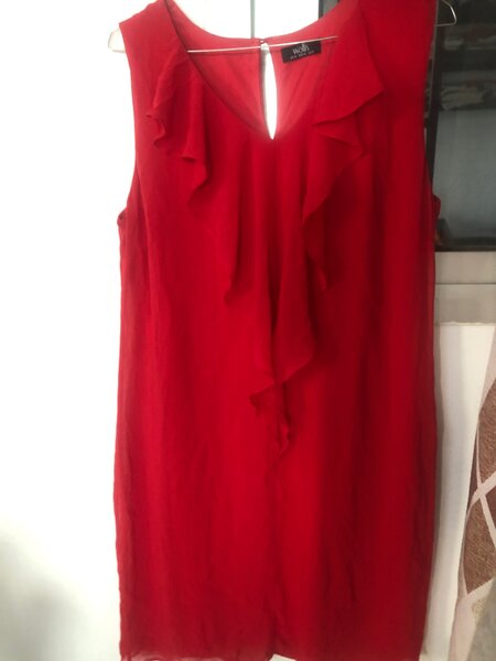 Robe rouge élégante chic