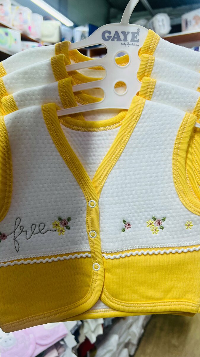 Детский жилет-безрукавка