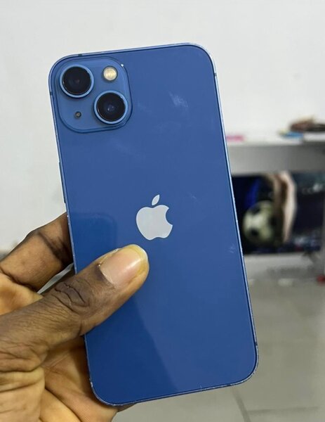 iPhone Bleu 128Go Débloqué
