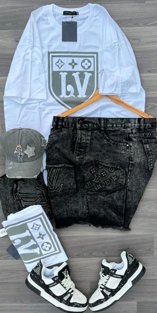 Ensemble streetwear blanc et noir