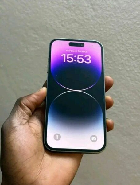 iPhone 15pro 128 Go