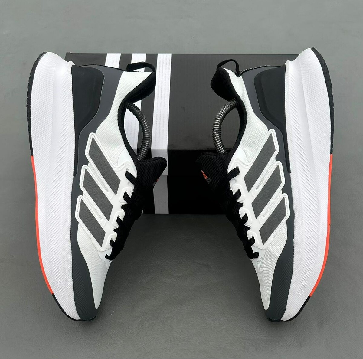 Chaussures de course Adidas