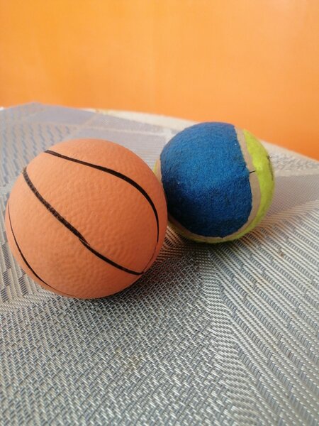 JOUETS BALLES