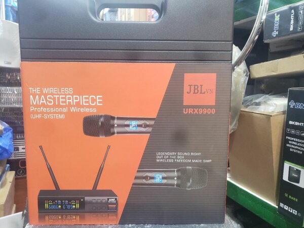 JBL URX9900 Wireless Microphone
