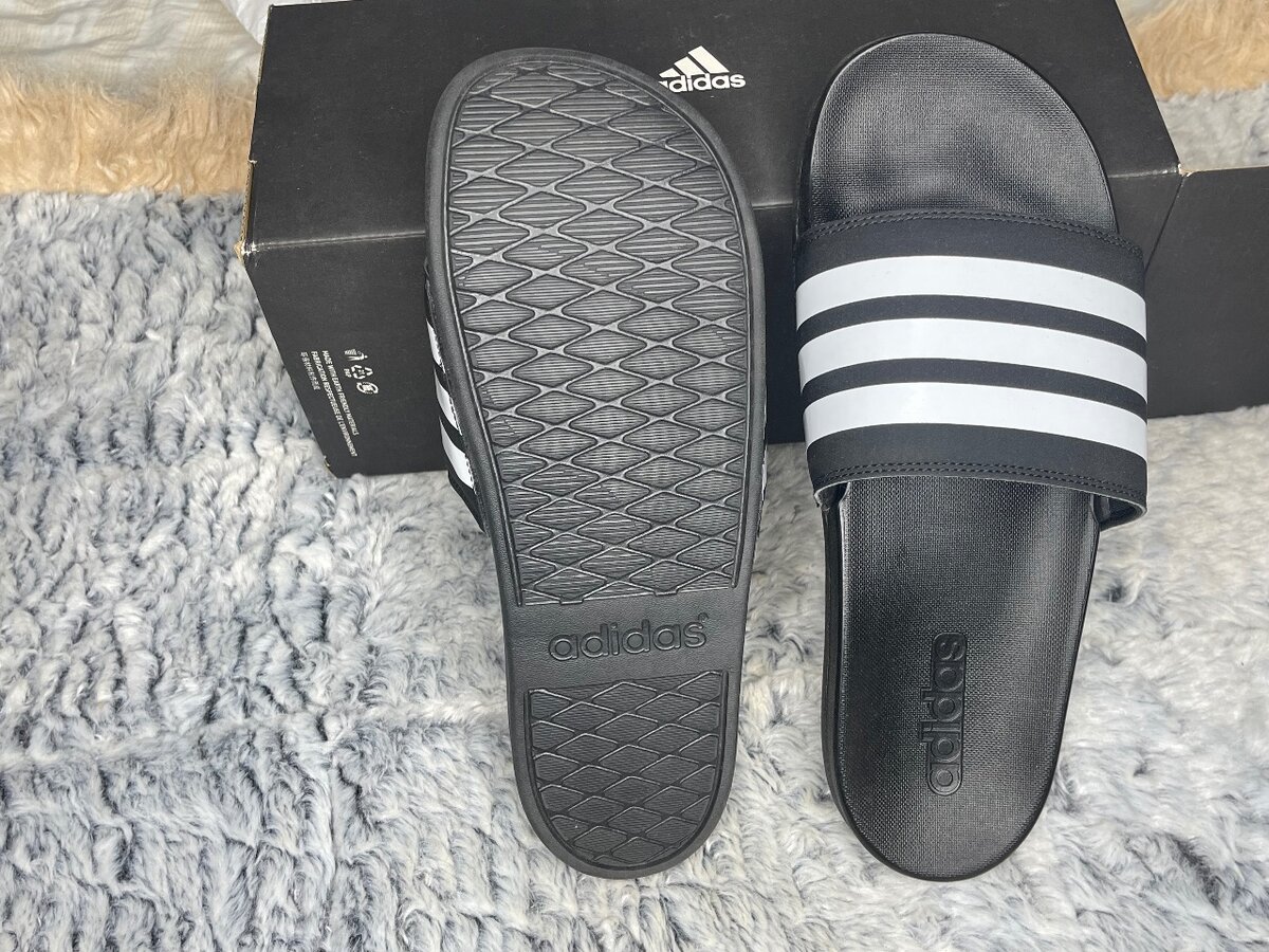 Adidas slide
