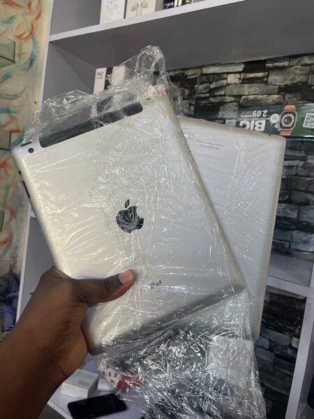 iPad Apple 4 wifi uniquement