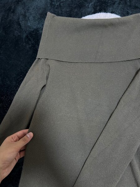 Кофточка с открытыми плечами