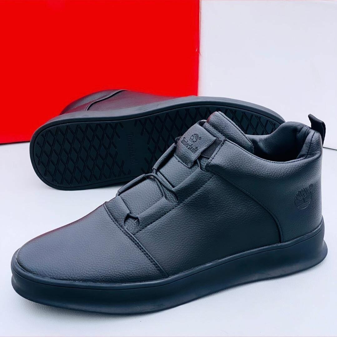 TIMBERLAND ALL BLACK