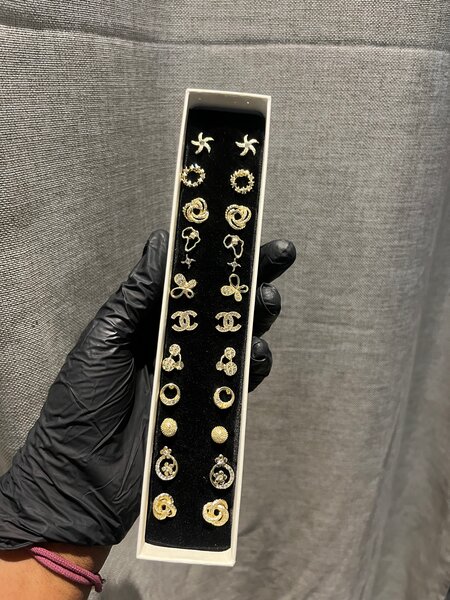 Ensemble de boucles d'oreilles élégantes