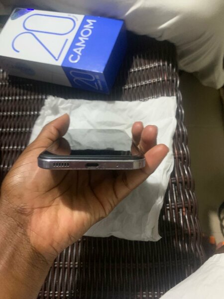 Camom 20 Smartphone 4G