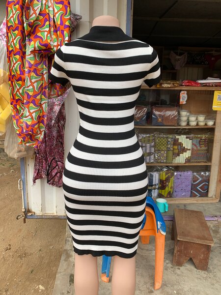 Robe rayée moulante