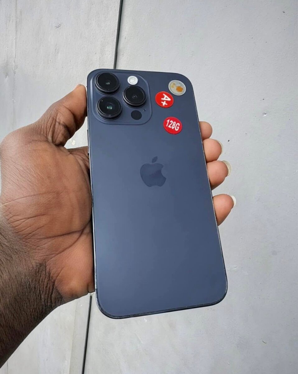 iPhone 14 Pro et max 16 simple