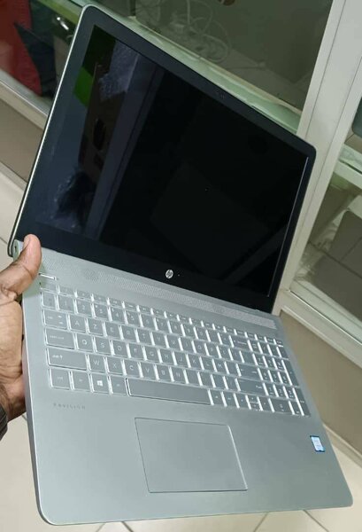 HP PAVILLON LAPTOP 15