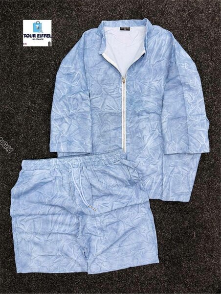 Ensemble décontracté tour Eiffel