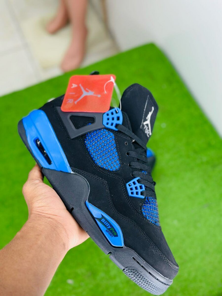 Jordan 4